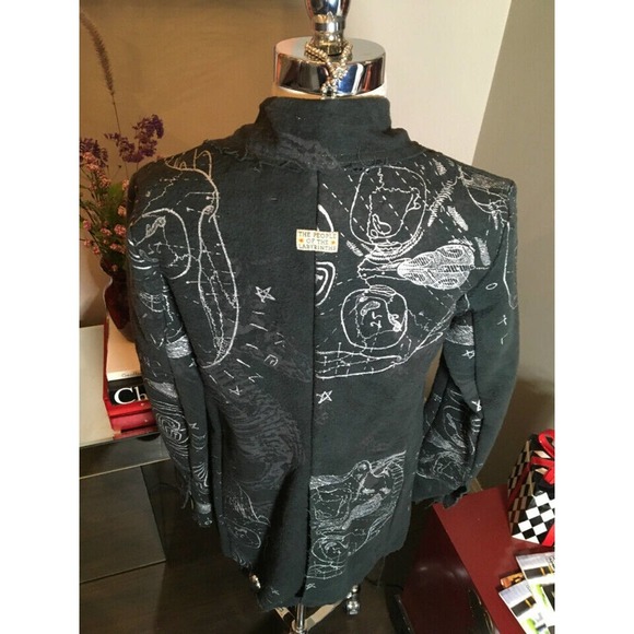The People of the Labyrinths Script Jacket Blazer - Picture 7 of 12